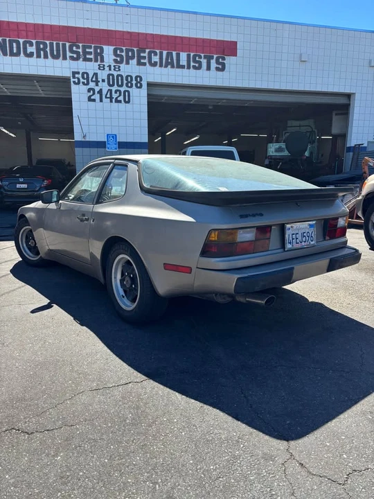 1984 Porsche 944 - Image 2 of 18