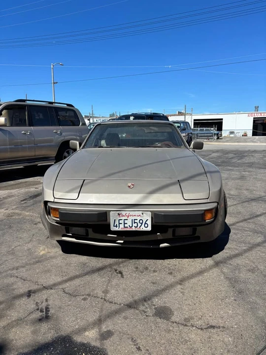 1984 Porsche 944 - Image 7 of 18
