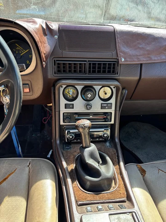 1984 Porsche 944 - Image 12 of 18