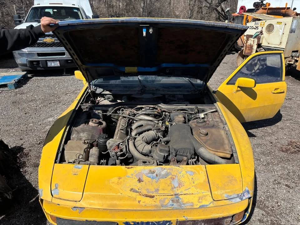 1984 Porsche 944 - Image 8 of 9