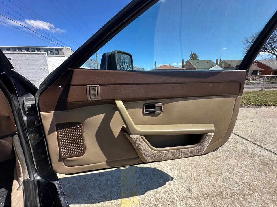 1984 Porsche 944 - Image 11 of 15
