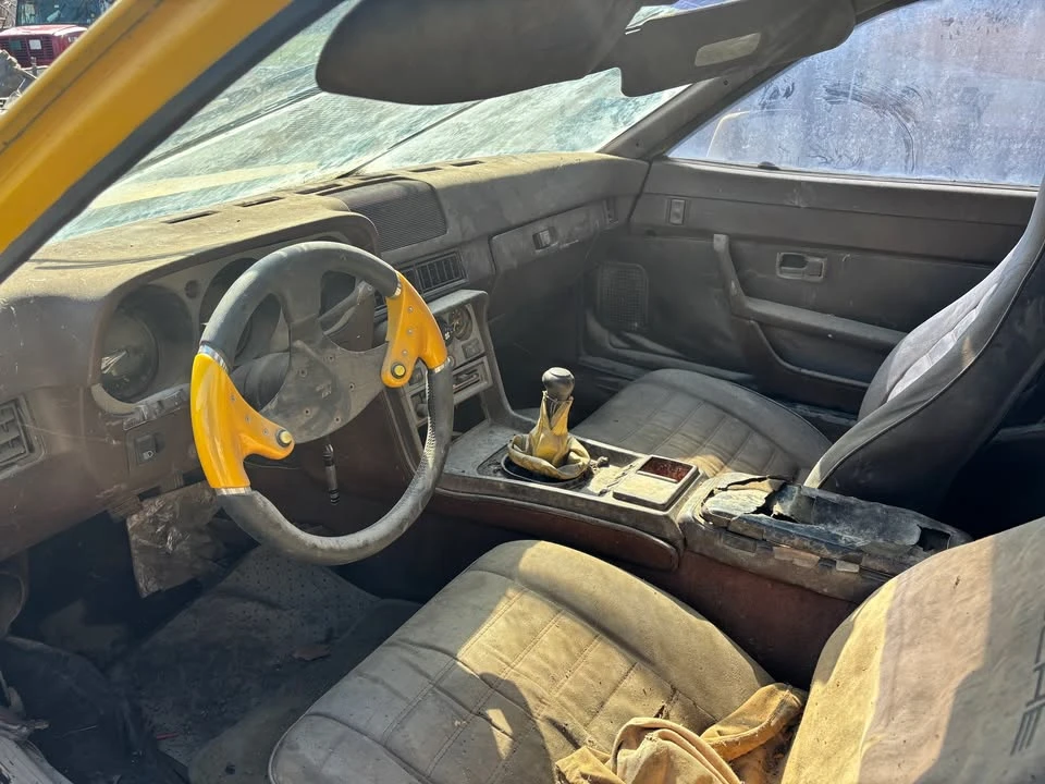1984 Porsche 944 - Image 2 of 9