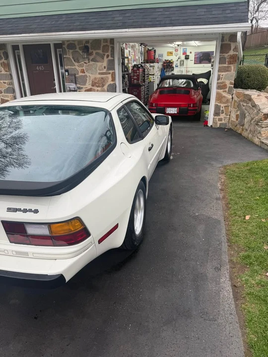 1984 Porsche 944 - Image 9 of 10