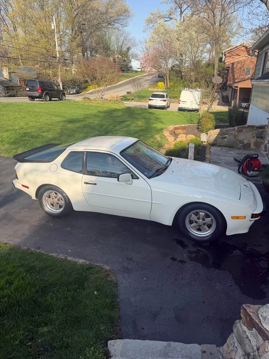 1984 Porsche 944 - Image 4 of 10