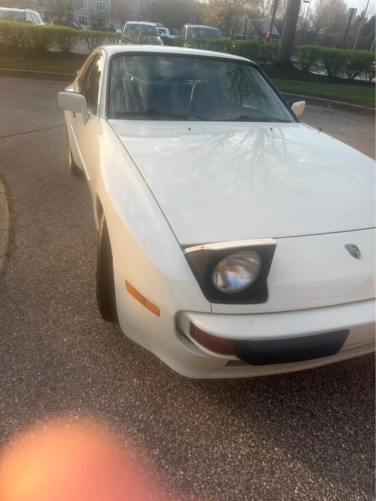 1984 Porsche 944 - Image 6 of 10