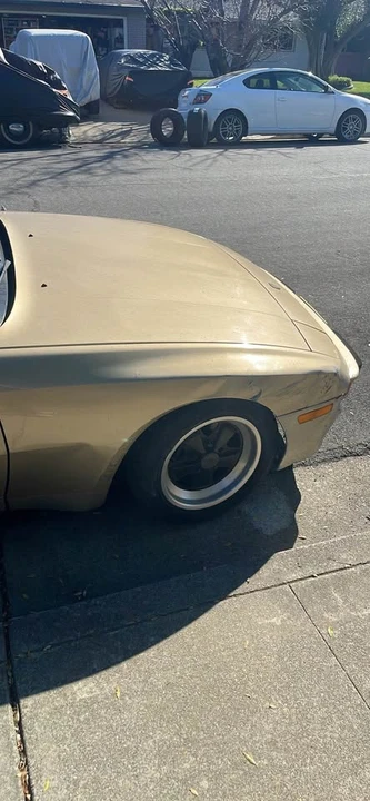 1984 Porsche 944 - Image 8 of 9