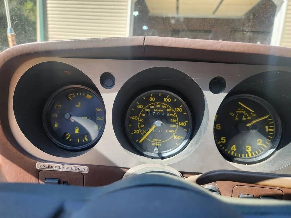 1984 Porsche 944 - Image 7 of 10