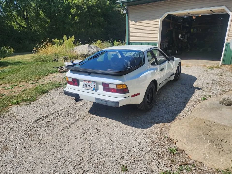 1984 Porsche 944 - Image 10 of 10