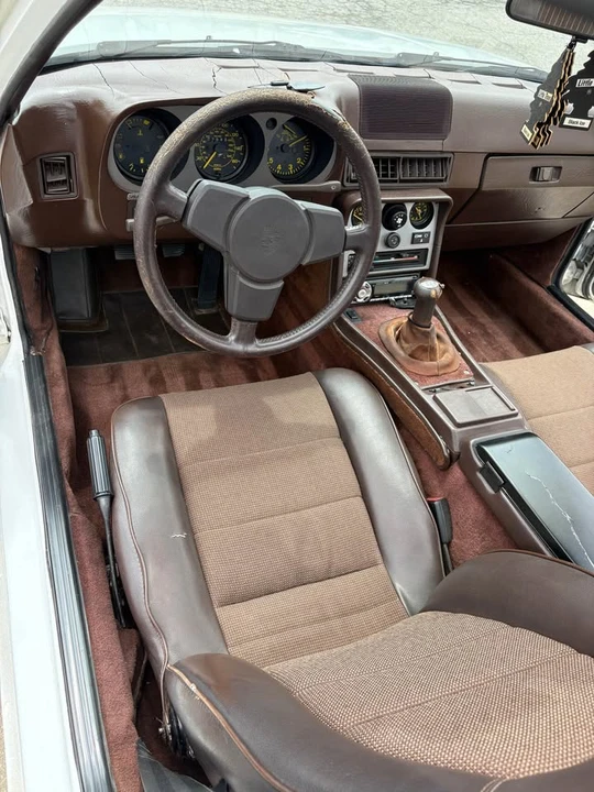 1984 Porsche 944 - Image 10 of 10