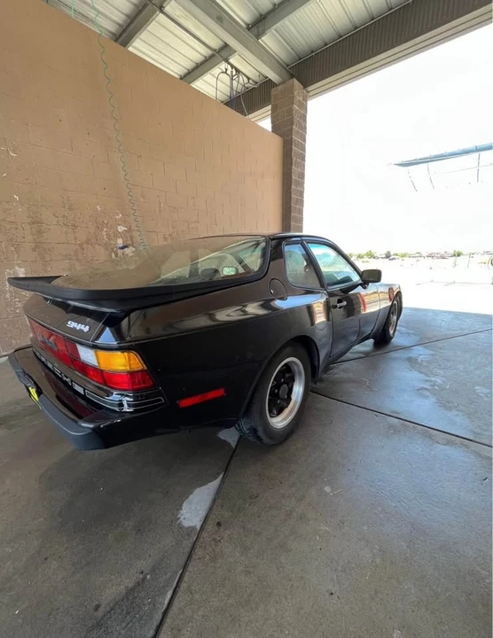 1984 Porsche 944 - Image 4 of 9