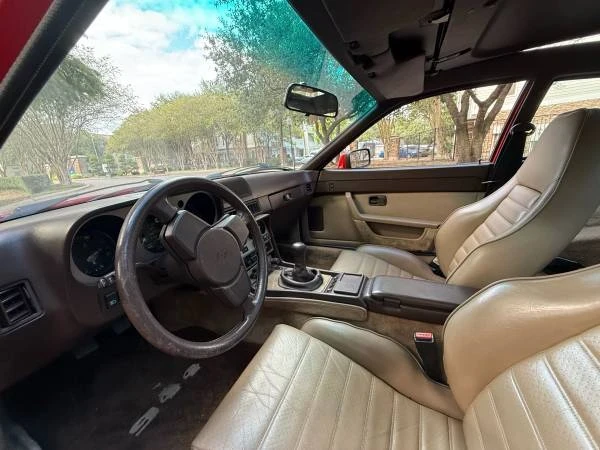 1984 Porsche 944 - Image 13 of 21