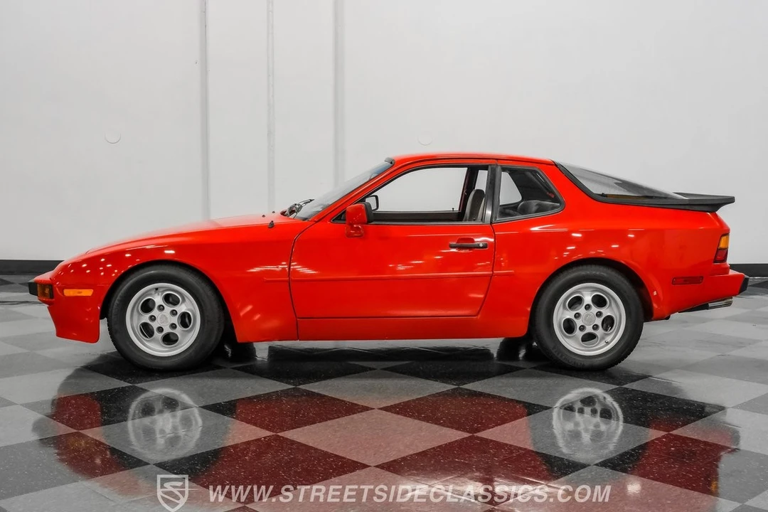 1984 Porsche 944 - Image 3 of 12