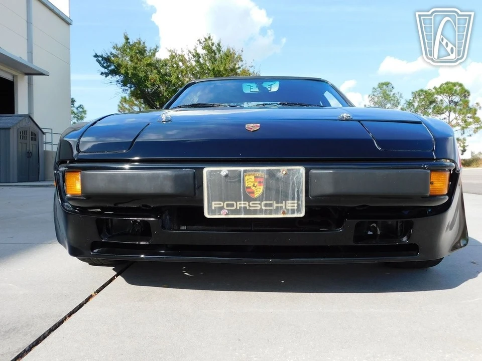 1984 Porsche 944 - Image 7 of 12