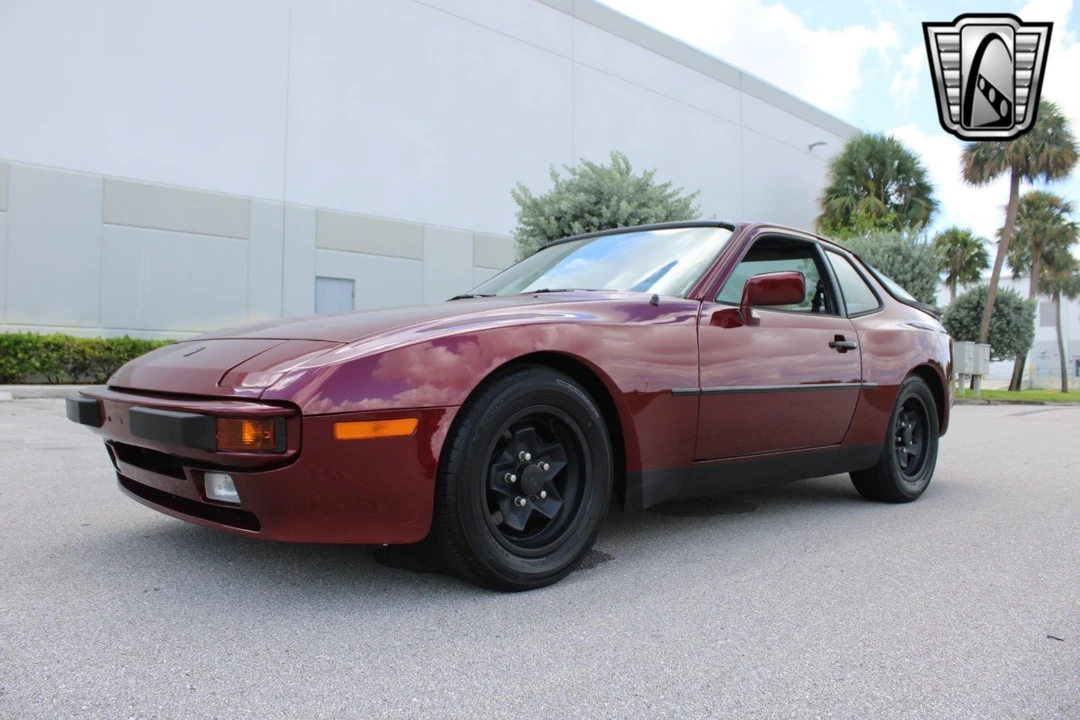 1984 Porsche 944 - Image 5 of 12