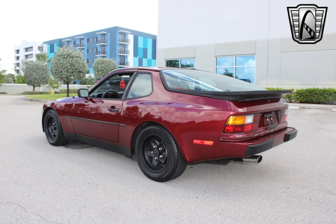 1984 Porsche 944 - Image 8 of 12