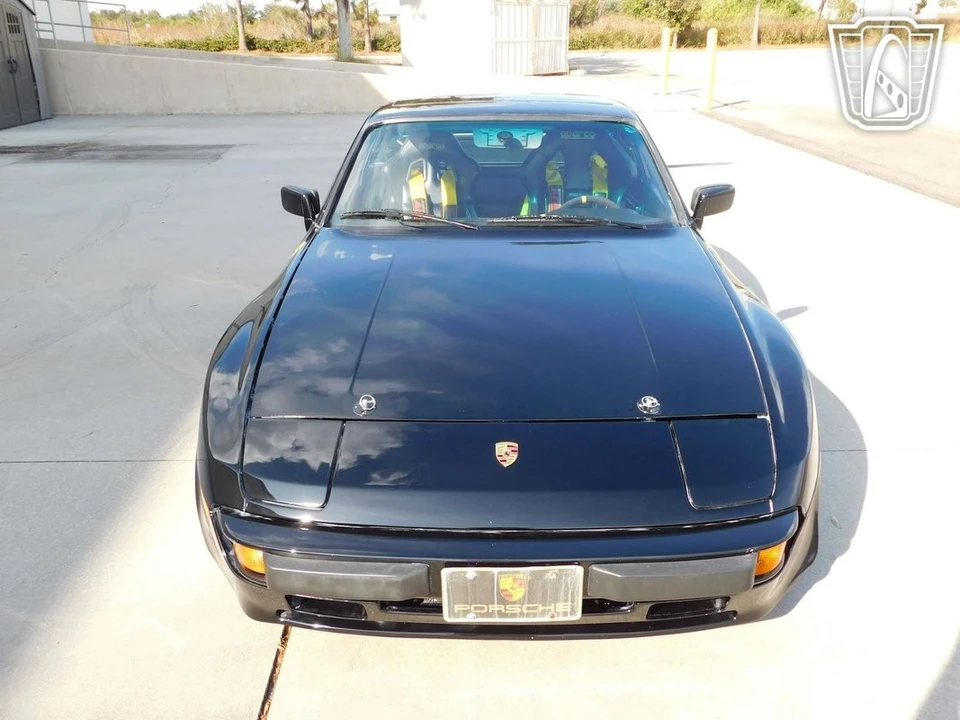 1984 Porsche 944 - Image 8 of 12
