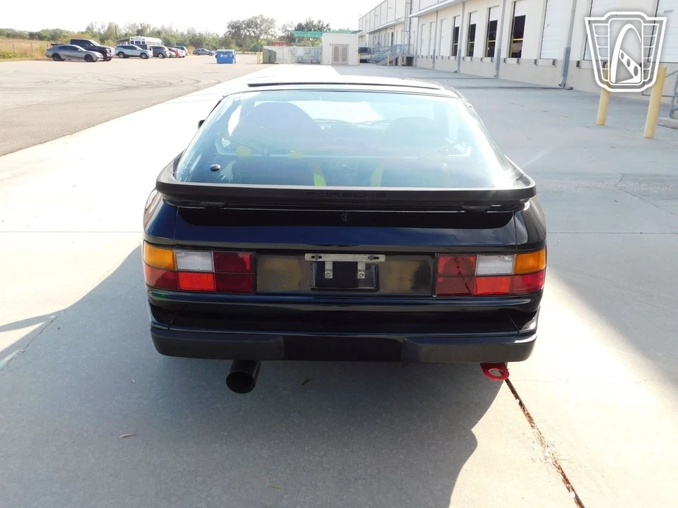 1984 Porsche 944 - Image 5 of 12