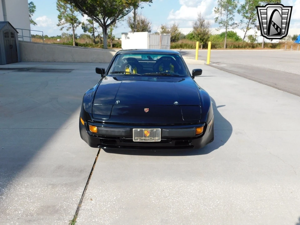 1984 Porsche 944 - Image 3 of 12