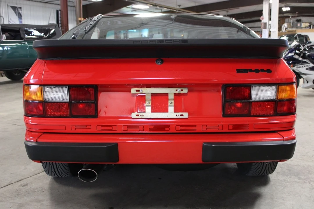 1984 Porsche 944 - Image 3 of 10