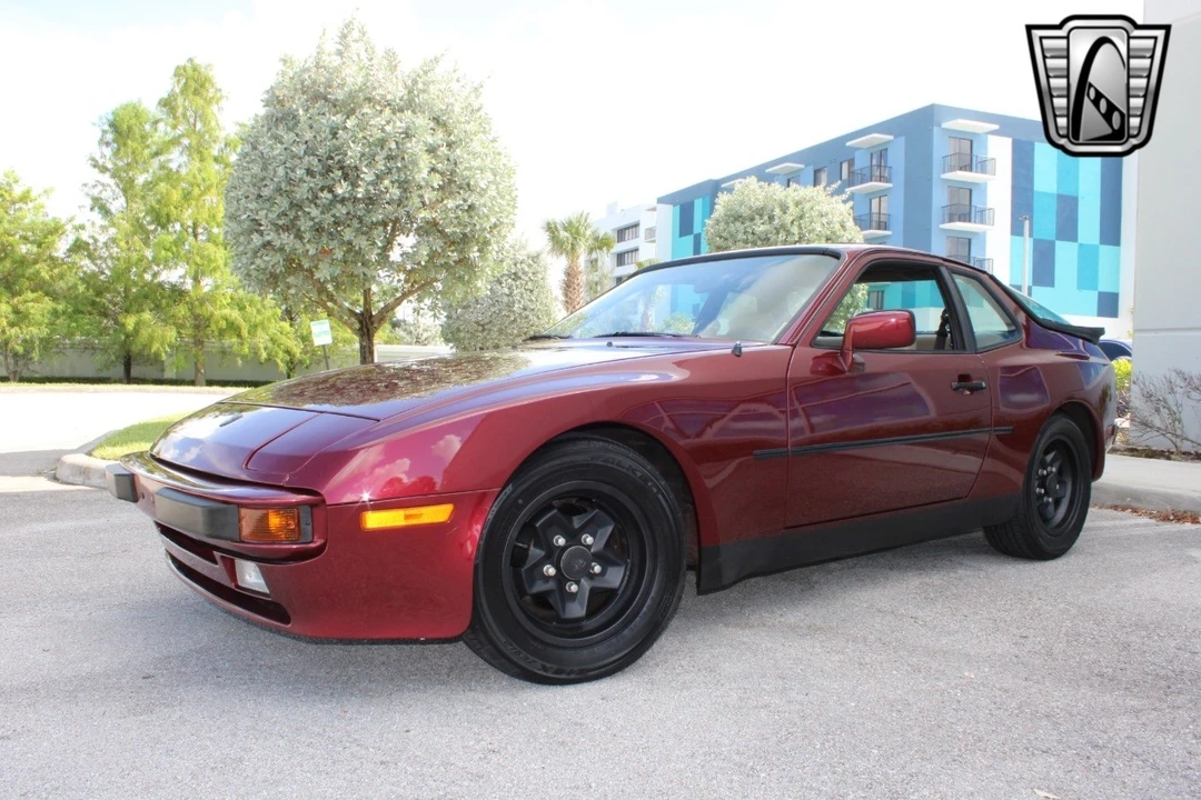 1984 Porsche 944 - Image 3 of 12
