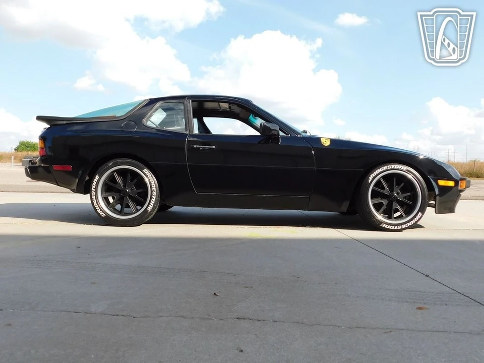 1984 Porsche 944 - Image 12 of 12