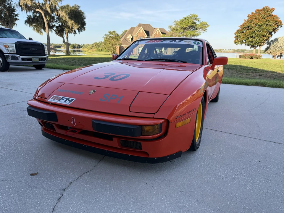 1984 Porsche 944 - Image 4 of 31