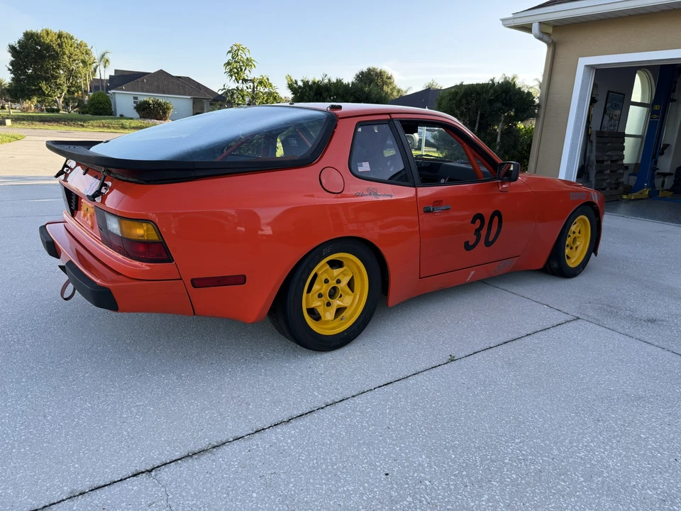 1984 Porsche 944 - Image 13 of 31