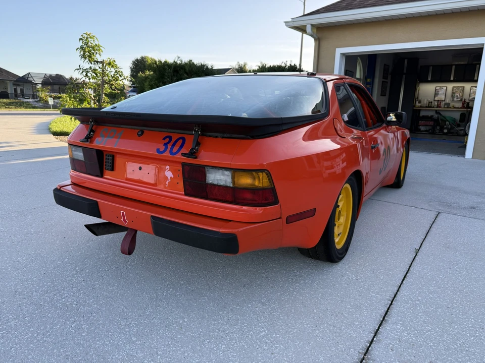 1984 Porsche 944 - Image 16 of 31