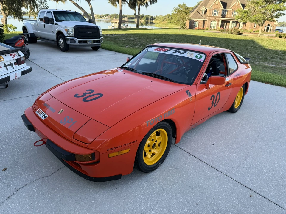1984 Porsche 944 - Image 3 of 31
