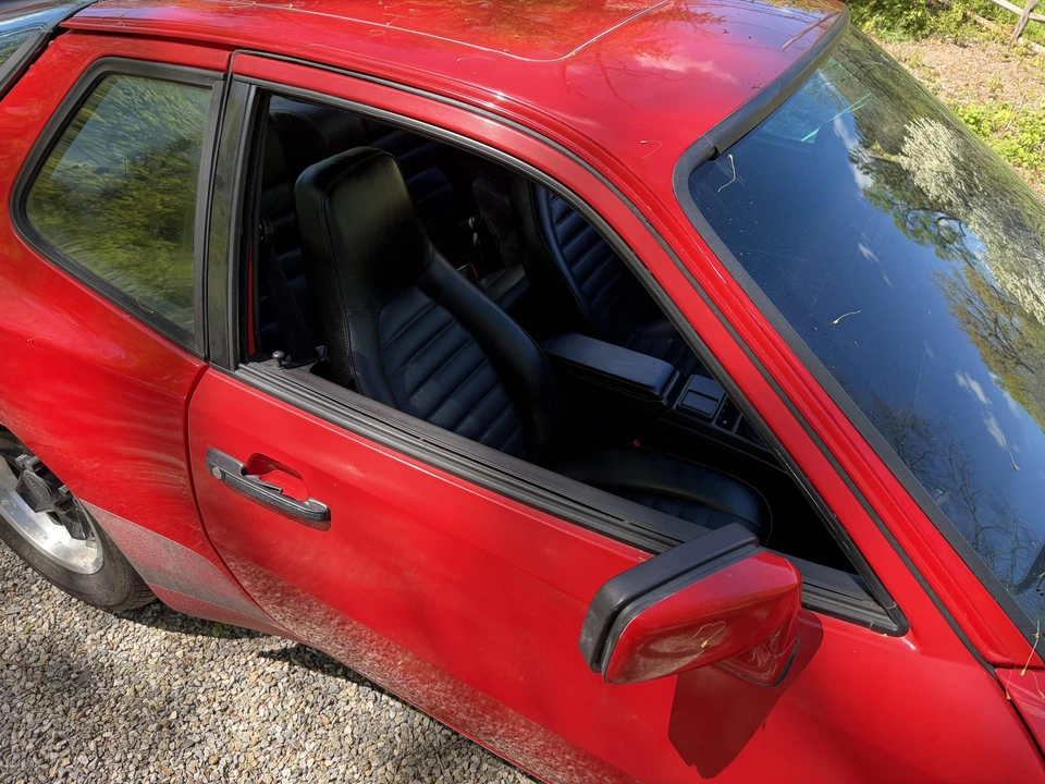 1984 Porsche 944 - Image 15 of 31