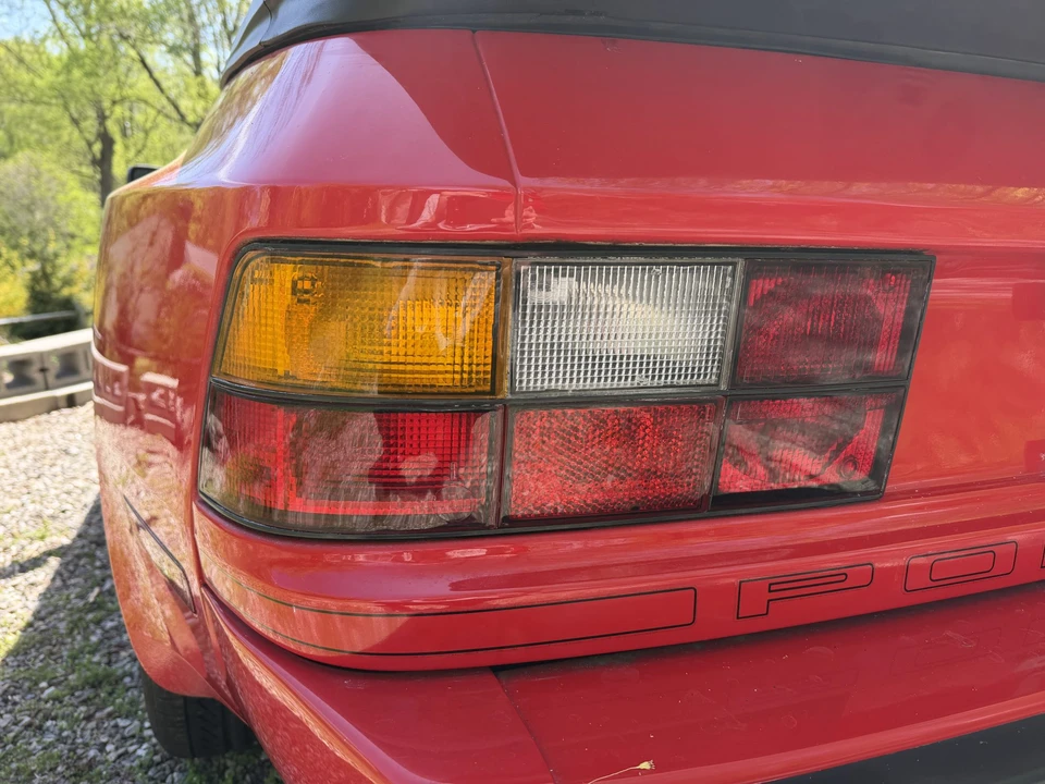 1984 Porsche 944 - Image 17 of 31
