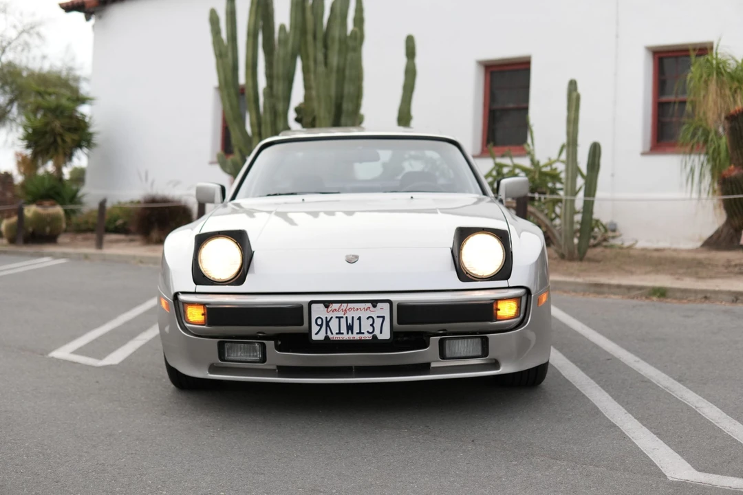 1984 Porsche 944 - Image 11 of 31