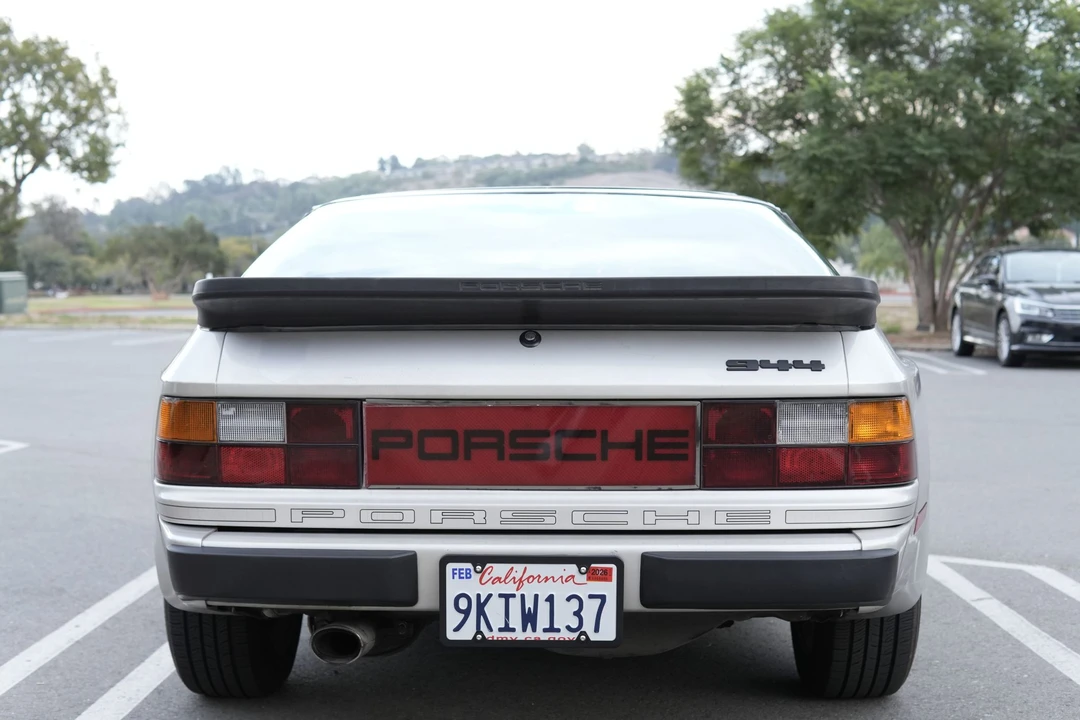 1984 Porsche 944 - Image 5 of 31