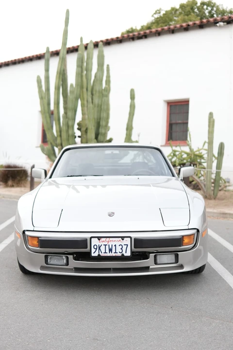 1984 Porsche 944 - Image 10 of 31