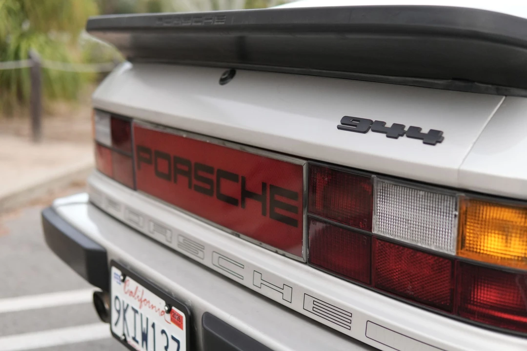 1984 Porsche 944 - Image 25 of 31