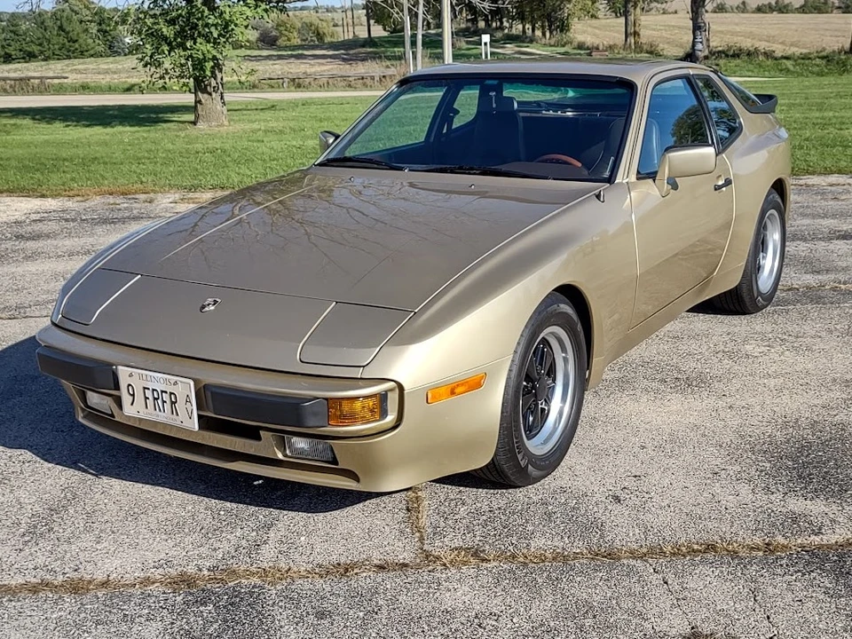 1984 Porsche 944 - Image 3 of 31
