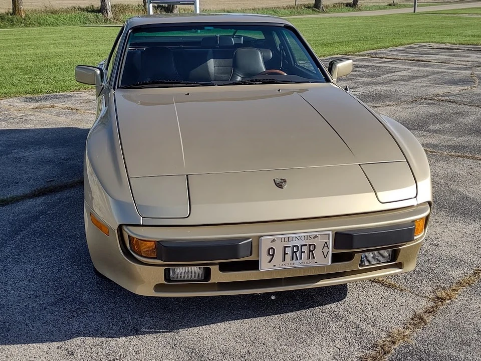 1984 Porsche 944 - Image 8 of 31