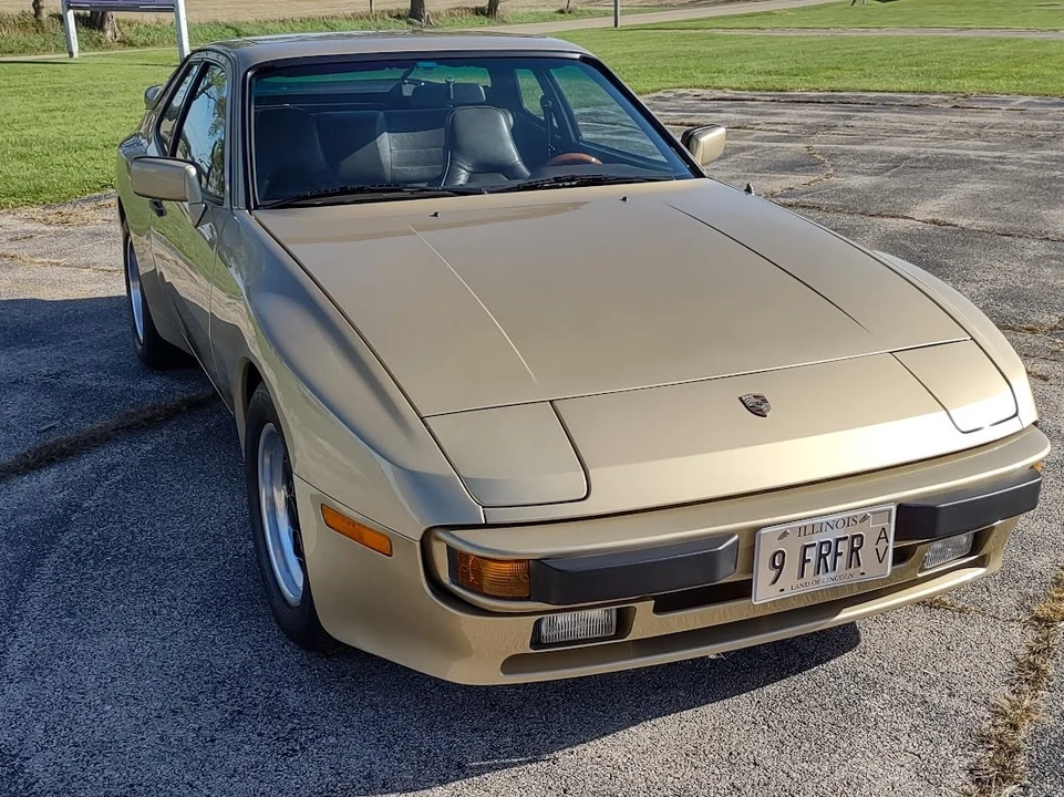 1984 Porsche 944 - Image 9 of 31