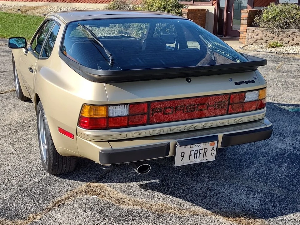 1984 Porsche 944 - Image 24 of 31