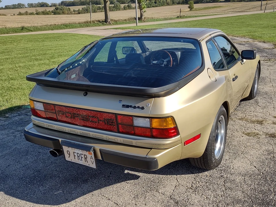 1984 Porsche 944 - Image 20 of 31