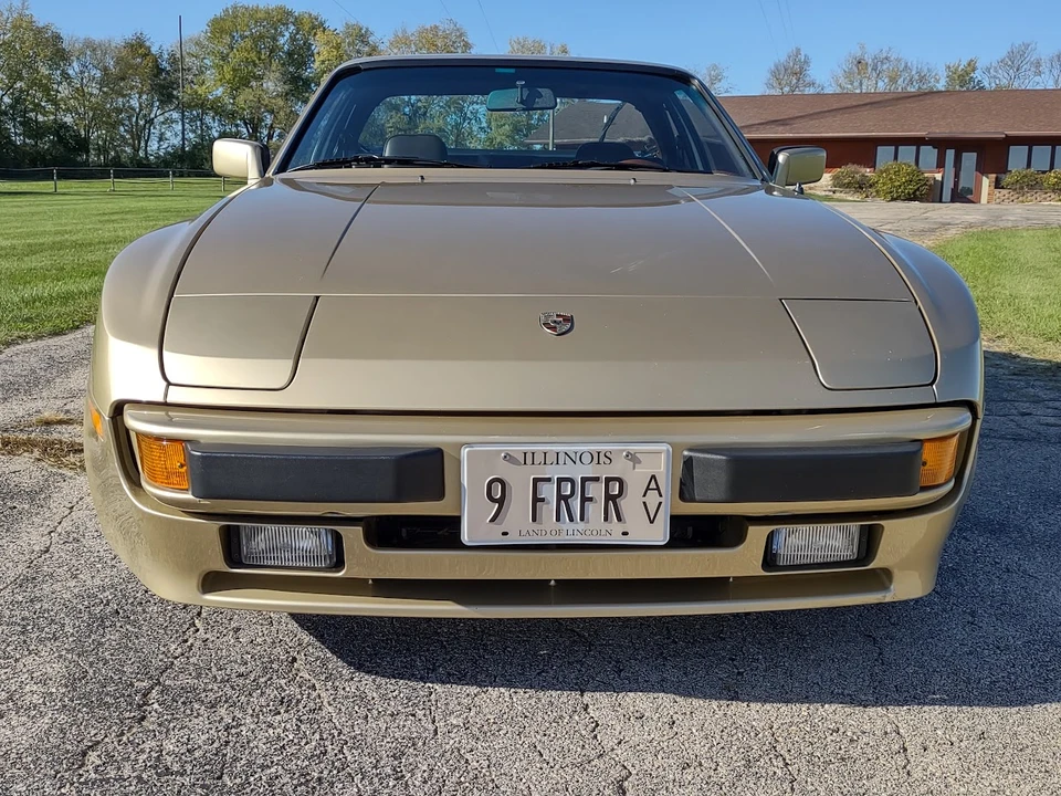 1984 Porsche 944 - Image 7 of 31