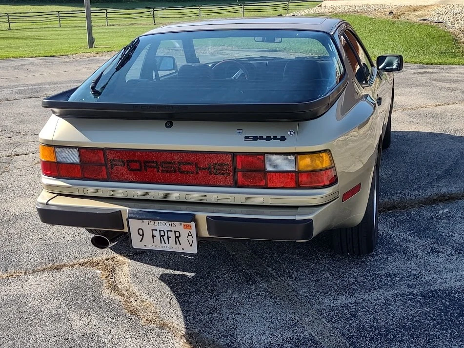 1984 Porsche 944 - Image 22 of 31