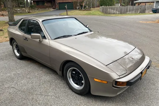 1984 Porsche 944 5-Speed