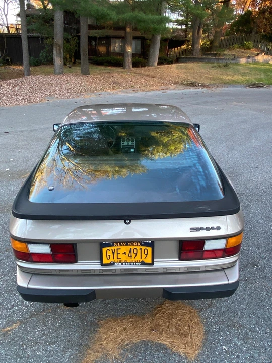 1984 Porsche 944 - Image 24 of 31