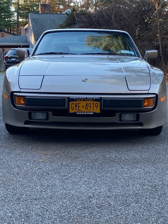 1984 Porsche 944 - Image 9 of 31