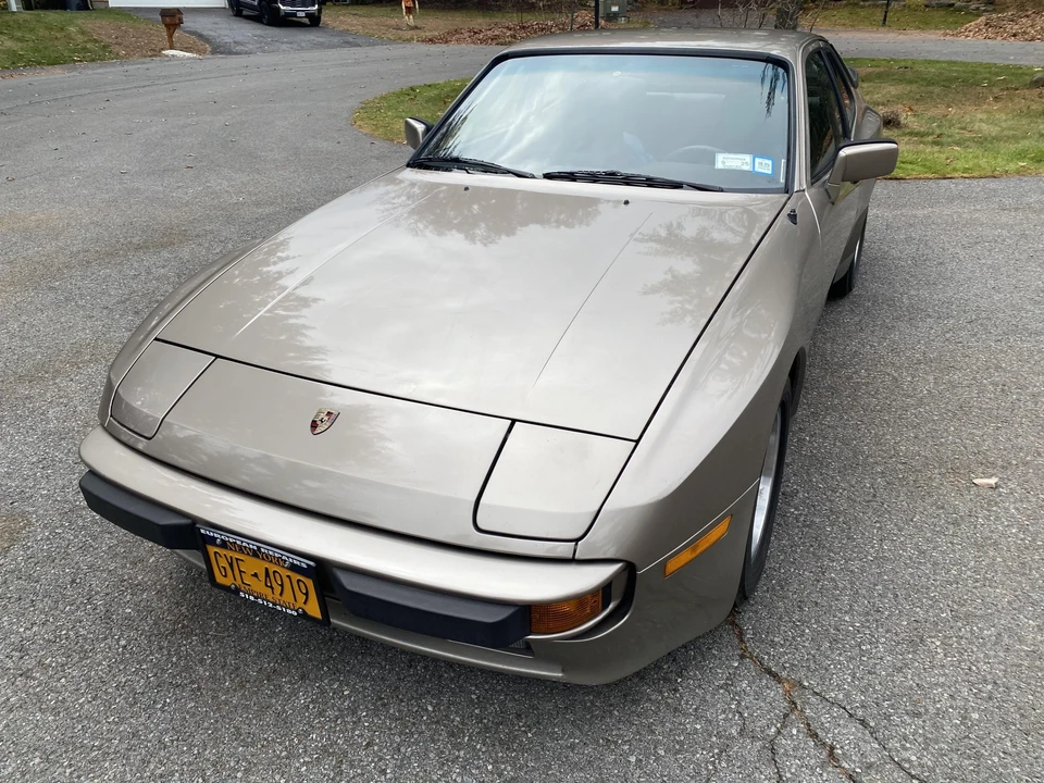 1984 Porsche 944 - Image 6 of 31