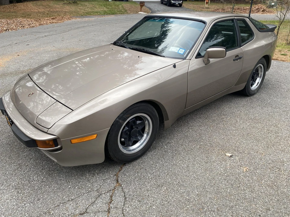 1984 Porsche 944 - Image 4 of 31