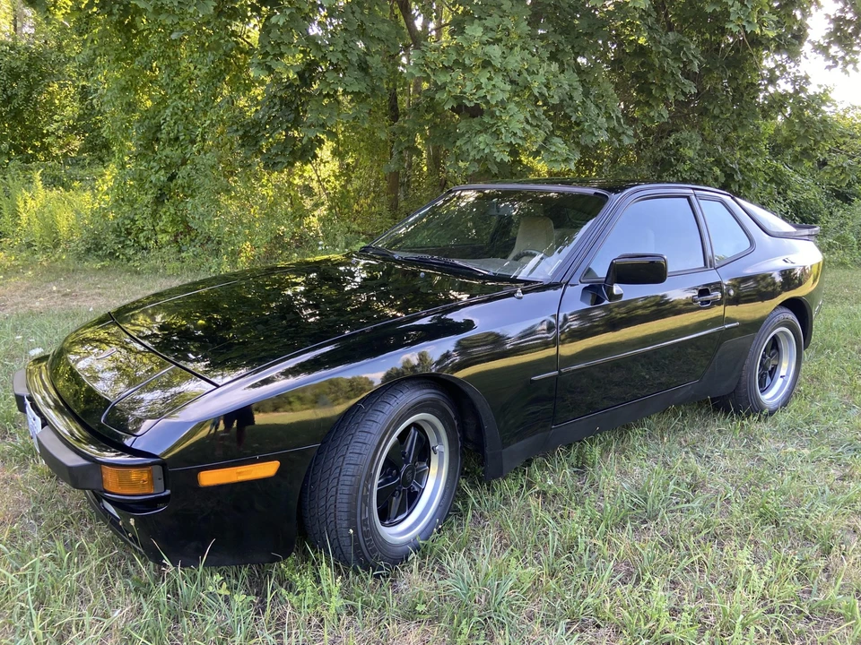 1984 Porsche 944 - Image 12 of 31