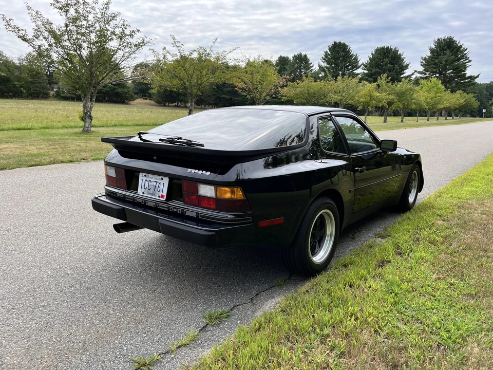 1984 Porsche 944 - Image 8 of 31