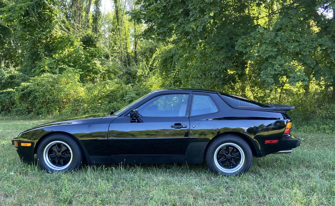 1984 Porsche 944 - Image 13 of 31
